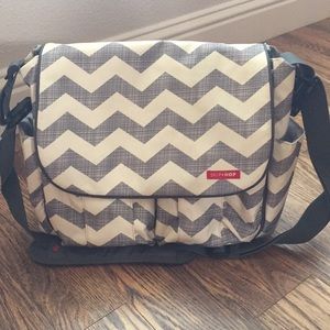 Skip Hop Dash Messenger Diaper Bag, Chevron